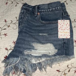 FREE PEOPLE High Waisted Denim Distressed shorts